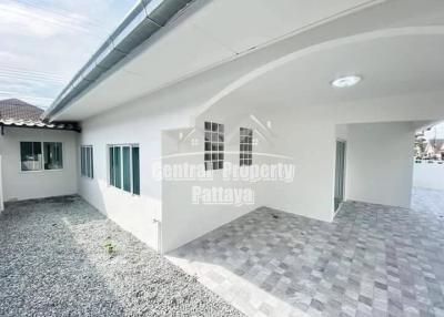 Newly renovated, 2 bedroom, 2 bathroom house for sale in East Pattaya.