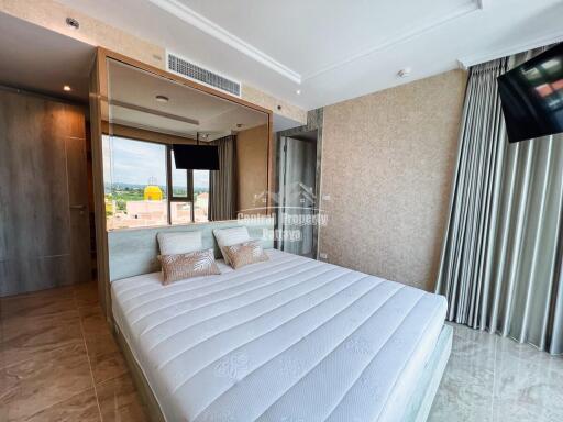 Stunning, 2 bedroom, 2 bathroom, corner unit for sale in Foreign name in Riviera Monaco, Na Jomtien.