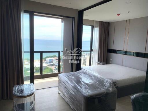 Upscale, 1 bedroom, 1 bathroom for sale in The Panora, Pratumnak in Foreign name.