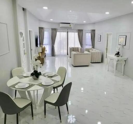 Newly renovated, 3 bedroom, 3 bathroom pool villa for sale in SP Village 4, East Pattaya.