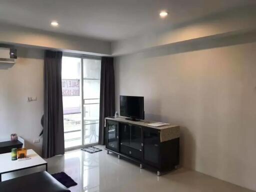 Great value, 1 bedroom, 1 bathroom for sale in The Mountain, Khao Talo, East Pattaya.