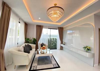 Spacious, 4 bedroom, 4 bathroom, private pool villa for sale in East Pattaya.