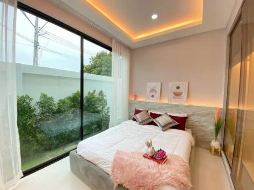 Spacious, 4 bedroom, 4 bathroom, private pool villa for sale in East Pattaya.