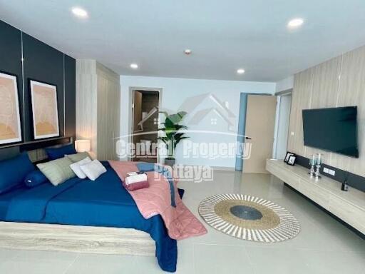 Spacious, 2 bedroom, 2 bathroom unit available in Gardenia Condominium in foreign name.