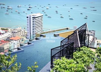Contemporary, 1 bedroom, 1 bathroom for sale at The Edge, central Pattaya.