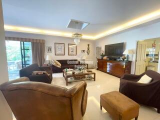 Superb, 3 bedroom, 4 bathroom pool villa for Rent in Royal Prestige 2, East Pattaya.