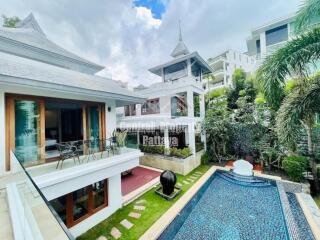 Spectacular 5 bedroom, 7 bathroom luxury mansion for sale on Wongamat beach.