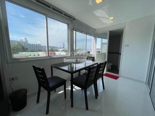 Large, newly renovated 1 bed, 1 bath for rent/sale in Pattaya Beach Condo, central Pattaya.