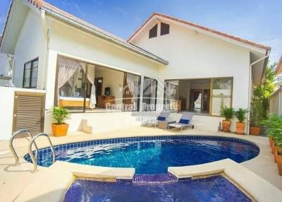 Recently completed, 3 bedroom, 3 bathroom private pool house for sale in Jomtien.