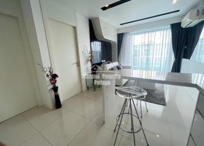 Bright, 1 bedroom condo in City Centre Residence for sale in foreign name.