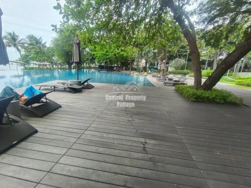 Spacious 2 bed, 2 bath condo in Northpoint tower, Wongamat beach for sale.