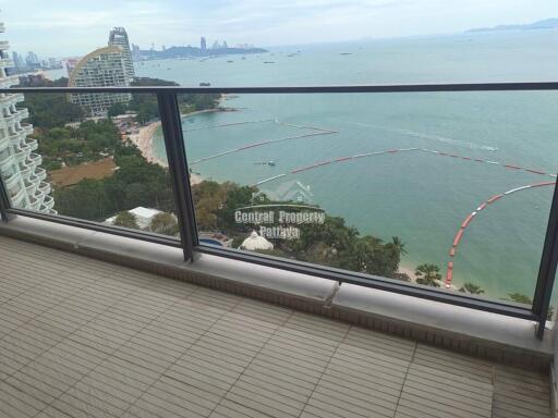 Spacious 2 bed, 2 bath condo in Northpoint tower, Wongamat beach for sale.