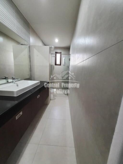 Modern 3 bed, 3 bath villa with private pool for sale in Grand Garden Home Hill, Bangsaray.