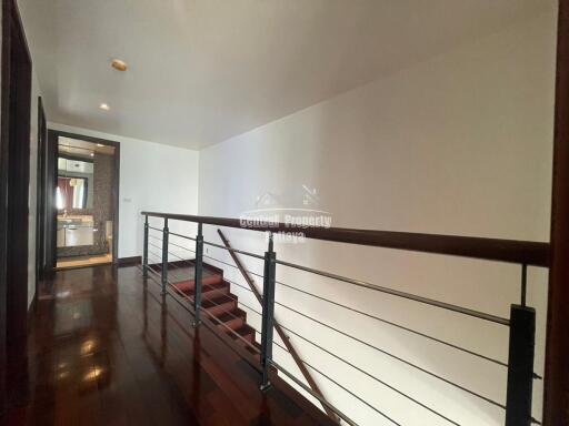 Beautiful, 3 bed 2 bath duplex condo in View Talay Sands Na Jomtien