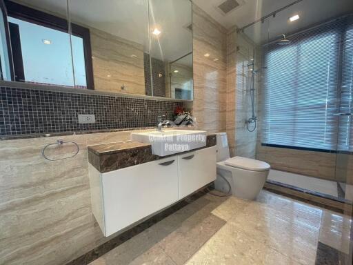 Beautiful, 3 bed 2 bath duplex condo in View Talay Sands Na Jomtien