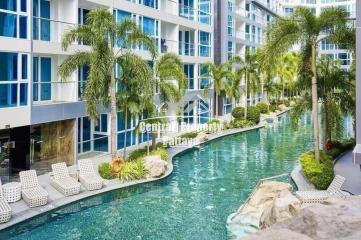 Spacious 1 Bedroom Condo for sale with Pool View!