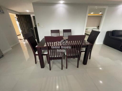 A Large 1 bedroom with an outdoor swimming pool,  for rent at wongamat beach.