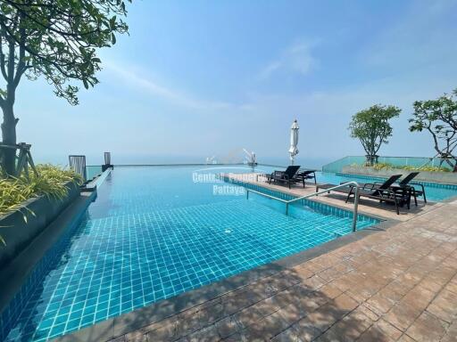 An amazing one bedroom sea view condo in Wongamat beach for sale.