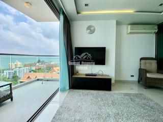 An amazing one bedroom sea view condo in Wongamat beach for sale.