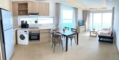 The private oceanfront 1 bedroom for rent in North pattaya.