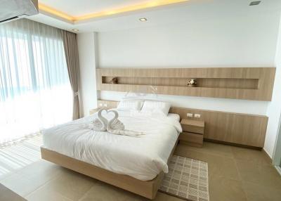 The private oceanfront 1 bedroom for rent in North pattaya.