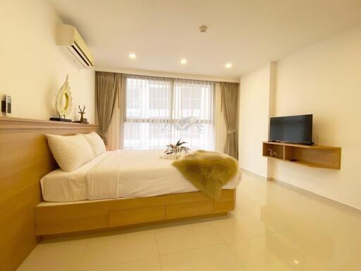 Beautiful two Bedrooms Condo for rent in Pratumnak Hill.