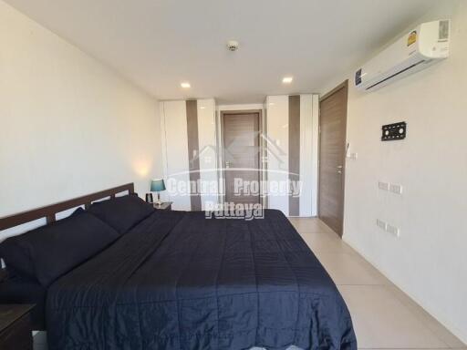 A large one Bedroom side Seaview Condo for sale in Na jomtien.