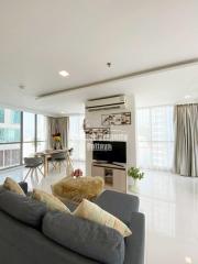 A large one Bedroom pool view Condo for rent in Pratumnak.