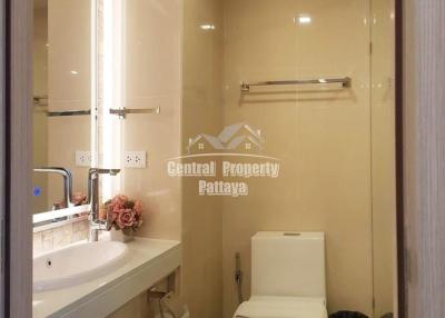 Beautiful two Bedrooms Condo for rent in South Pattaya.