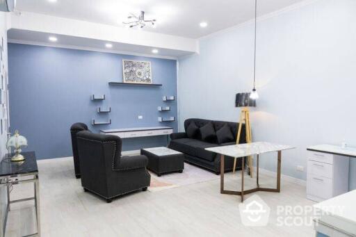 2-BR Condo at President Park Condominium near MRT Sukhumvit