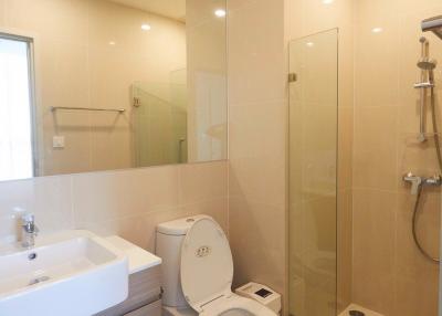 2 bed Condo in Noble Revolve Ratchada Huai Khwang Sub District C020871