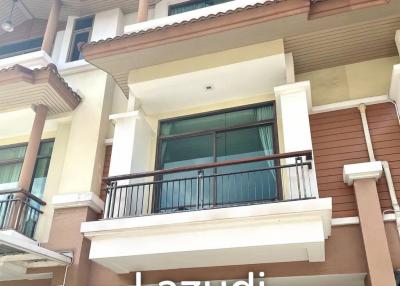 3 Bed 4 Bath 160 SQ.M House for sale in Sathupradit