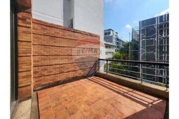 Large 4BR house near BTS Phrom Phong for rent