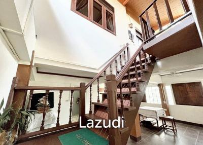 2-Storey 3 Bedrooms House For Rent Near to City