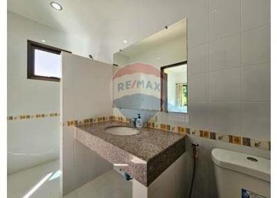 The Height 2 Village Khao Tao, 3 Bed 3 Bath for Sale