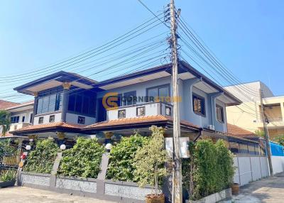 4 bedroom House in Eakmongkol Theprasit Jomtien