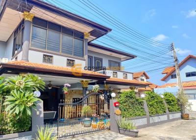 4 bedroom House in Eakmongkol Theprasit Jomtien