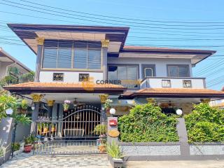 บ้านหลังนี้มี 4 ห้องนอน  อยู่ในโครงการชื่อ Eakmongkol Theprasit  ตั้งอยู่ที่ จอมเทียน