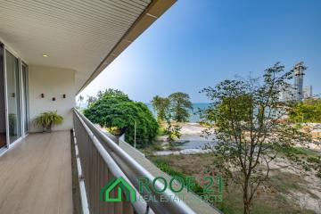 Beachfront Seaside Luxury apartment at The Cove 1 Bedroom 2 Bathrooms