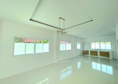 Modern and minimal townhouse for sale