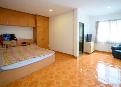 3 Bed House For Sale In East Pattaya - Suwattana Gardens