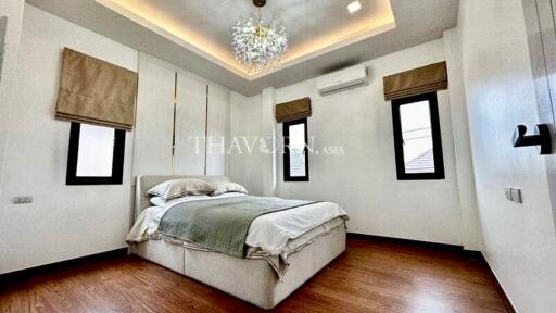 บ้าน ขาย 3 ห้องนอน 180 ตร.ม. ที่ดิน 280 m² ใน  The Lake Huai Yai, Pattaya