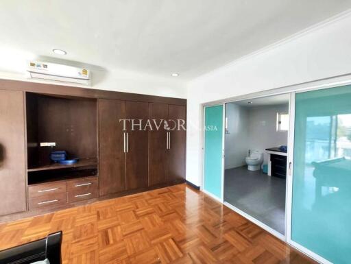 บ้าน ขาย 3 ห้องนอน 350 ตร.ม. ที่ดิน 516 m² ใน  Temple Court Villa, Pattaya