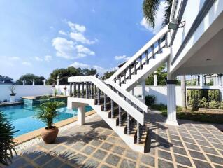 House For sale 3 bedroom 350 m² with land 516 m² in Temple Court Villa, Pattaya