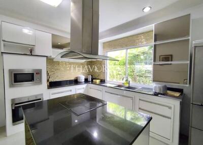 House For sale 7 bedroom 220 m² with land 376 m² in The Imperial Place, Pattaya