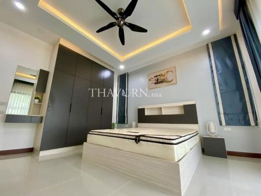 House For sale 4 bedroom 265 m² with land 844 m² in The Lantern, Pattaya