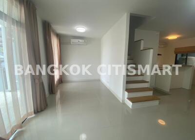 Townhouse at Grande Pleno Phaholyothin-Rangsit for sale