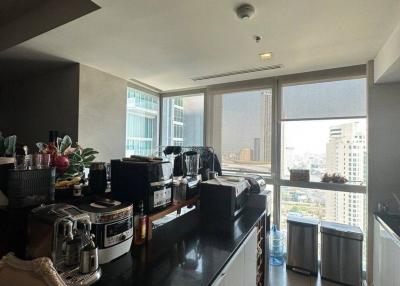 2-BR Condo at The River Condominium near BTS Saphan Taksin