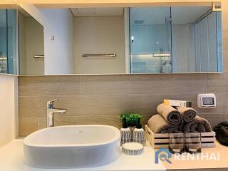 Beachfront condo, Veranda Residence Pattaya, 1 bedroom, 1 bathroom, sea view.