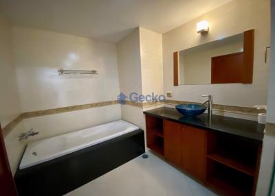 1 Bedroom Condo in City Garden Pattaya Central Pattaya C011446